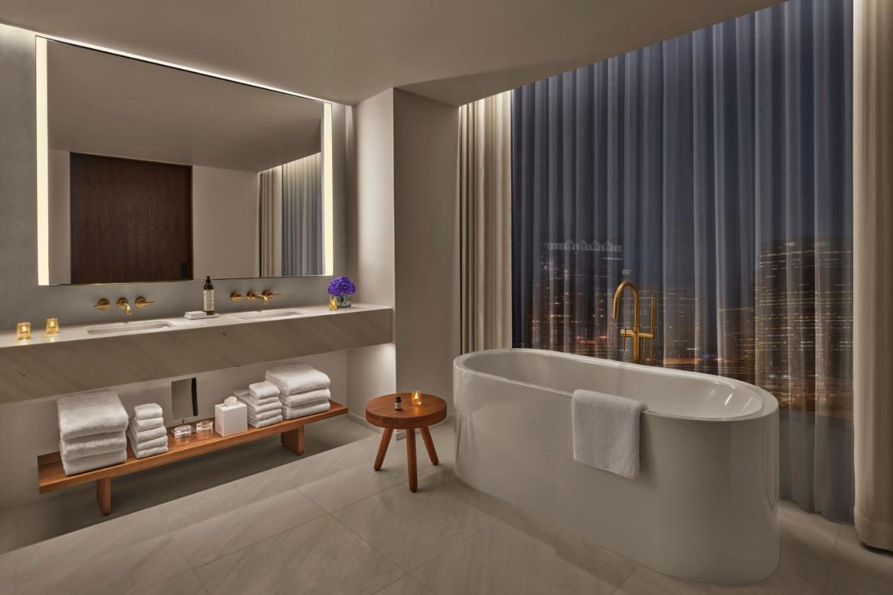 One-Bedroom King Suite,1608868063:JPEG