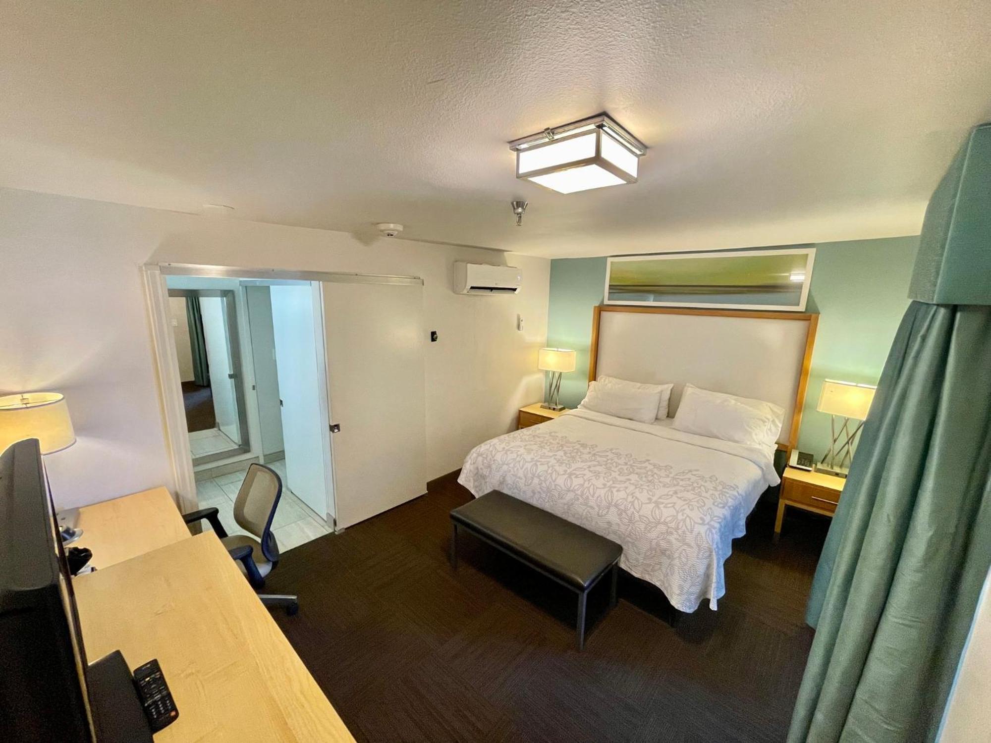 Superior Suite King Suite Room Disability Access Smoke Free
