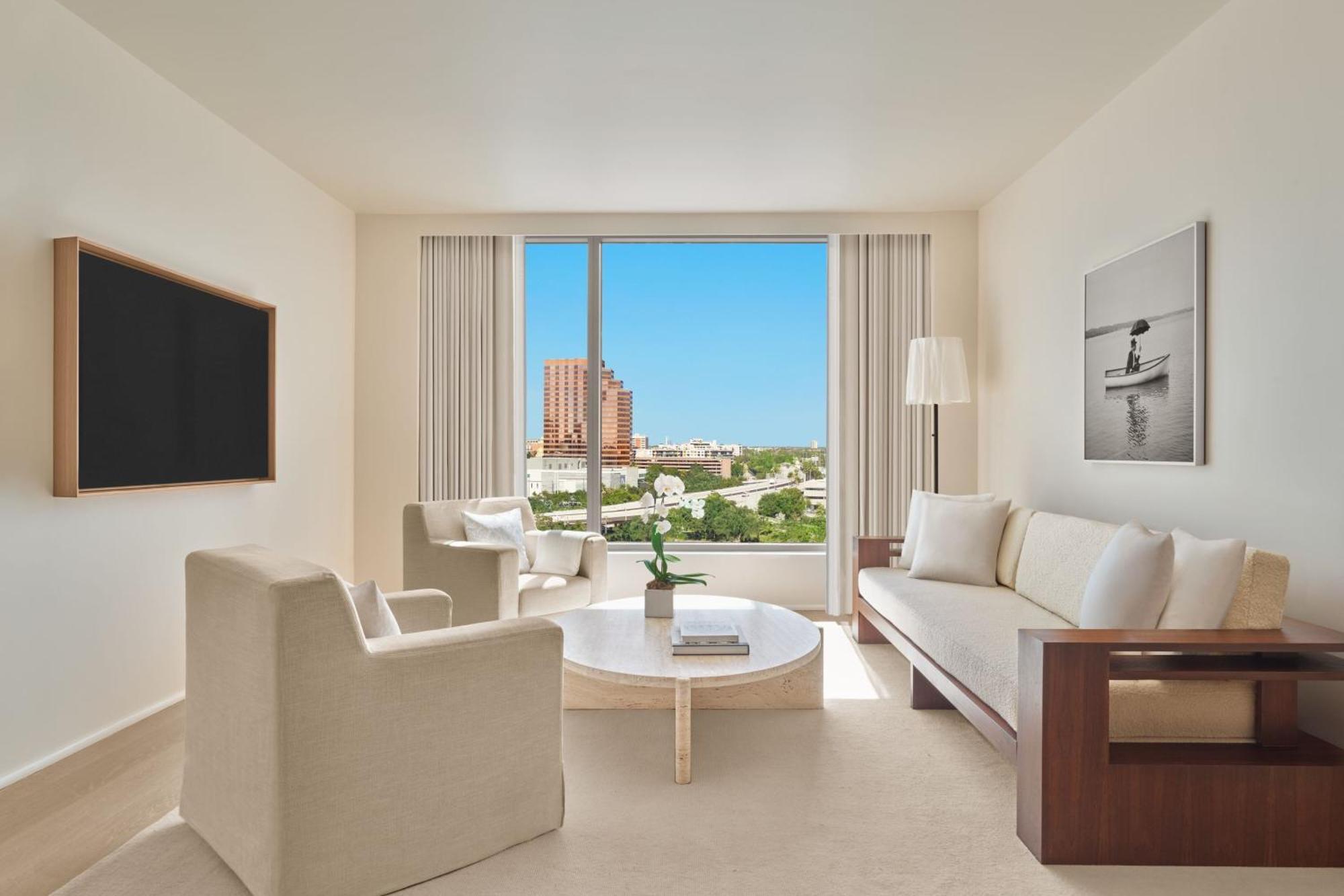 One-Bedroom King Suite