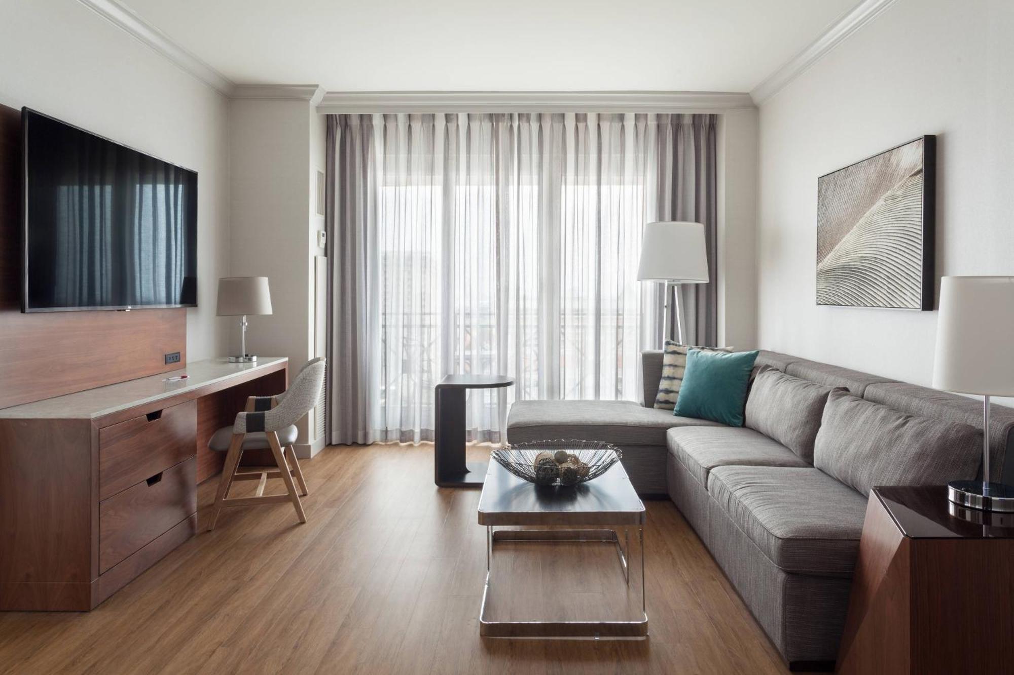 King Suite with Sofa Bed, Balcony and Water View,1709578686:JPEG