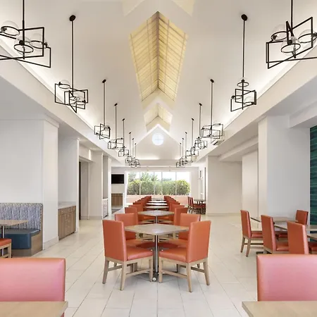 Embassy Suites By Hilton Tampa Airport Westshore-3